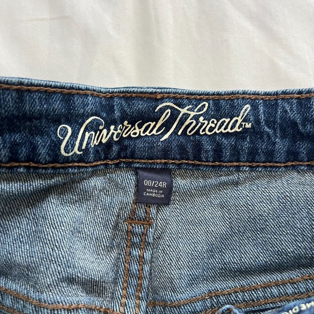 Universal Thread Mid Rise Boyfriend Dark Wash Skinny Fringe Hem Jeans | Size 24 - Picture 4 of 6